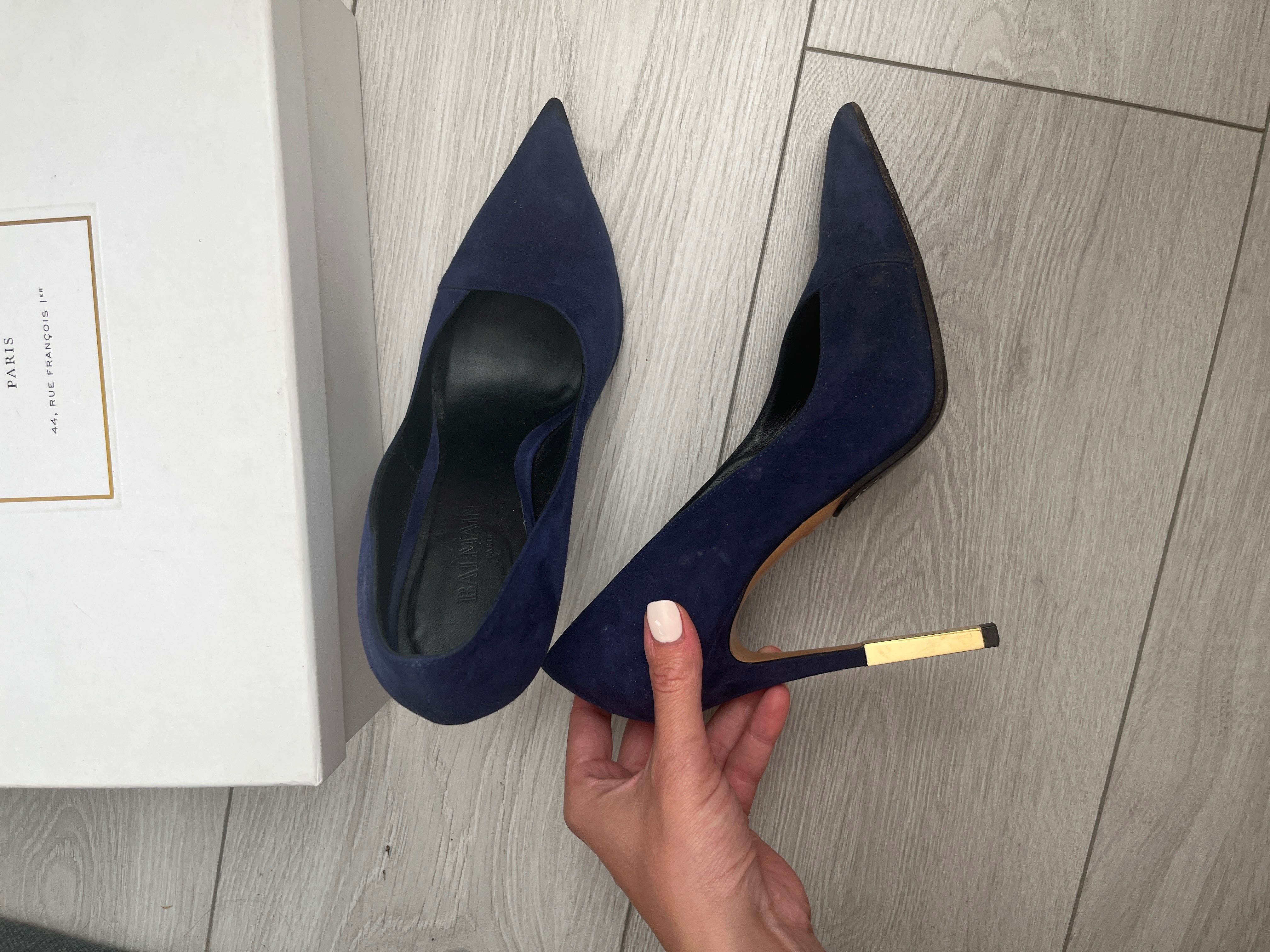 Buty Balmain 39 skóra zamsz granatowe szpilki złote obcasy czółenka