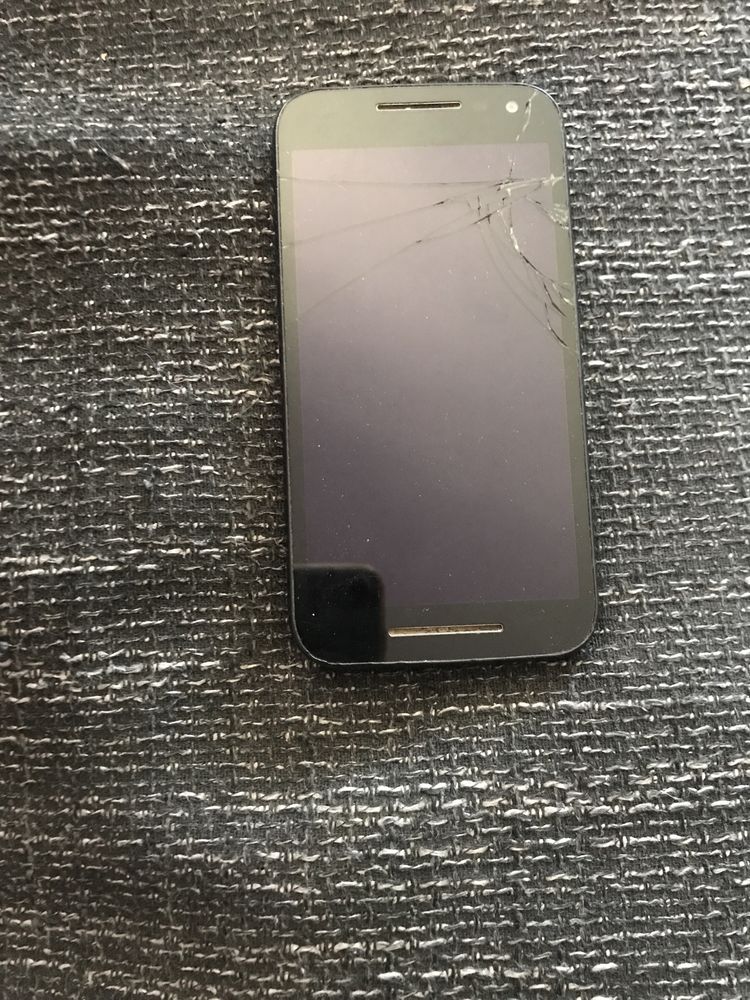 Telefony uszkodzone