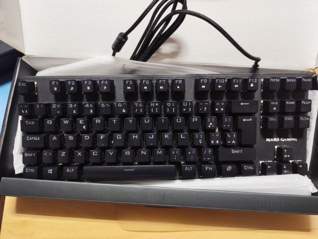 Teclado Mecânico RGB Mars Gaming (SA)