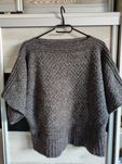 Sweter z rękawami kimono