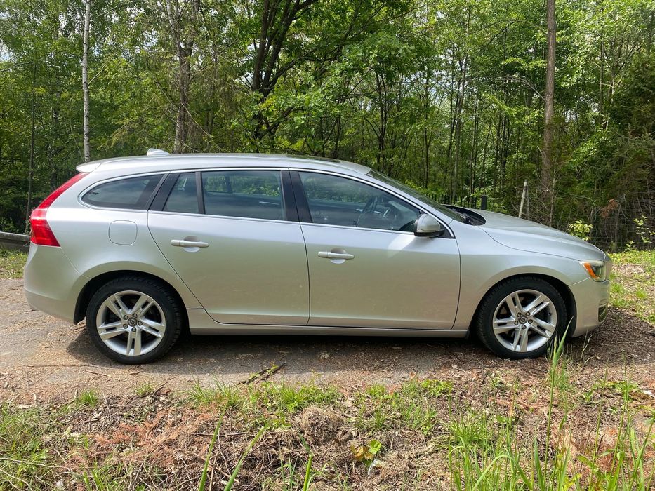 Volvo V60 4x4, 2.5benzyna 254KM, klima, automat, NAVI, skóra, kamera cofania