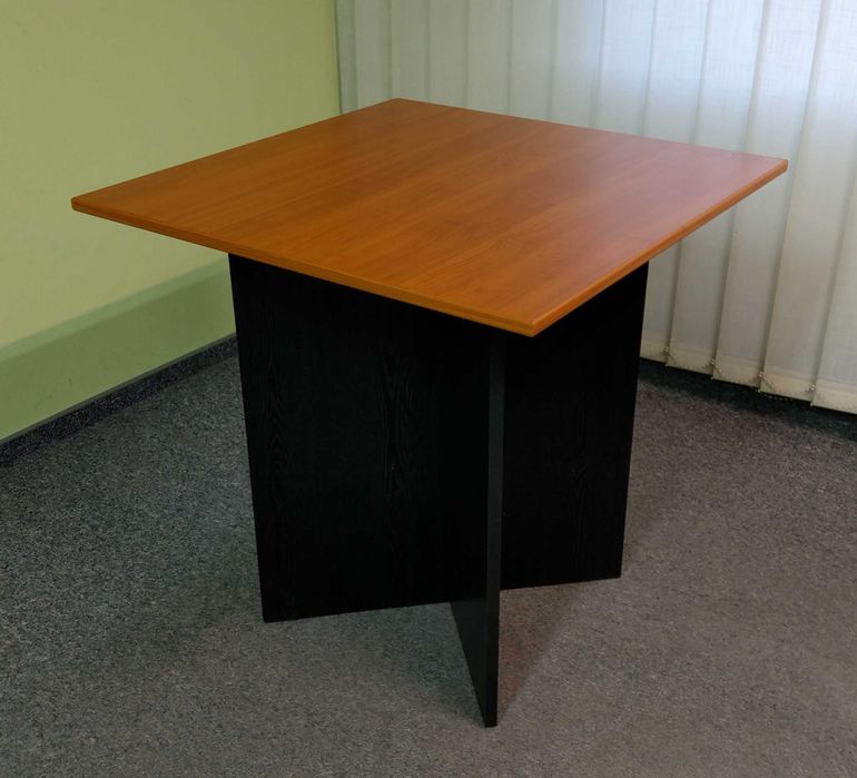 stolik kwadratowy 74x74cm