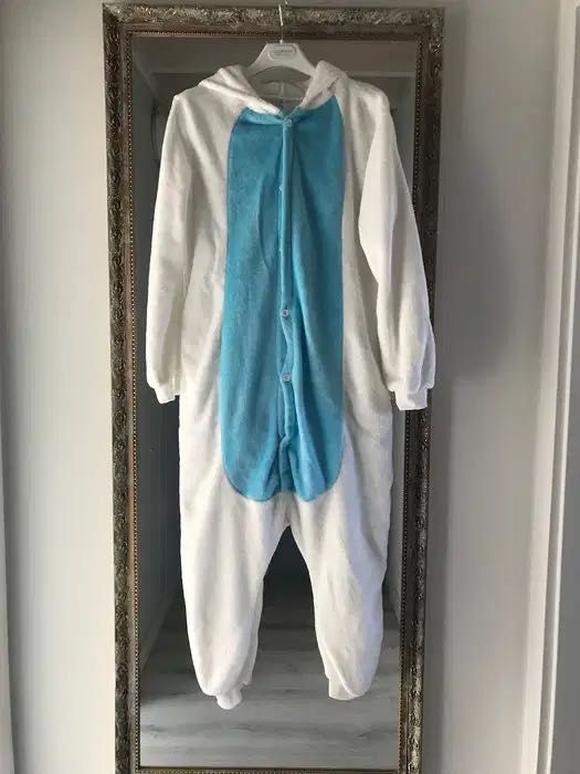 Mięciutki milutki kombinezon do spania S 36