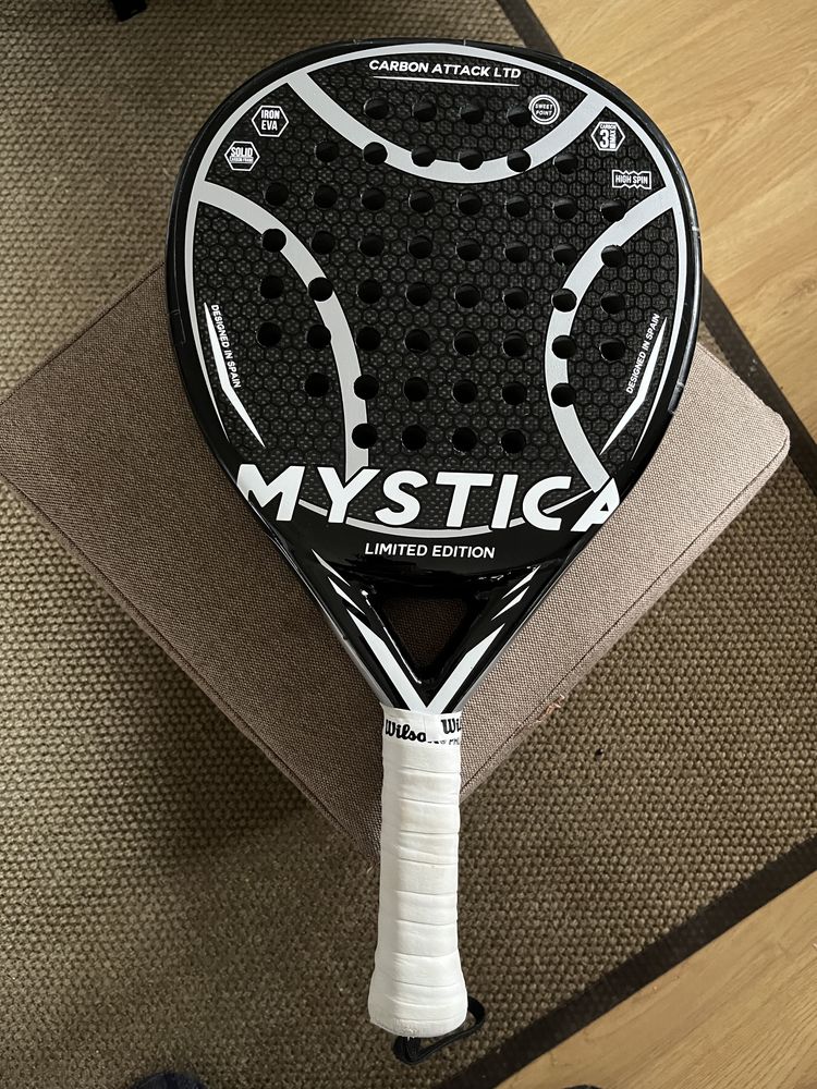 Raquete Padel Mystica com protetor