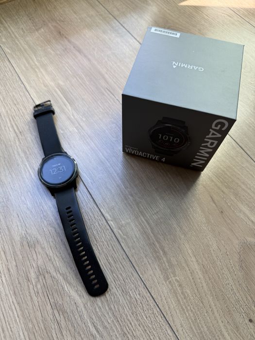 Zegarek Garmin Vivoactive 4 Czarny z popielatym