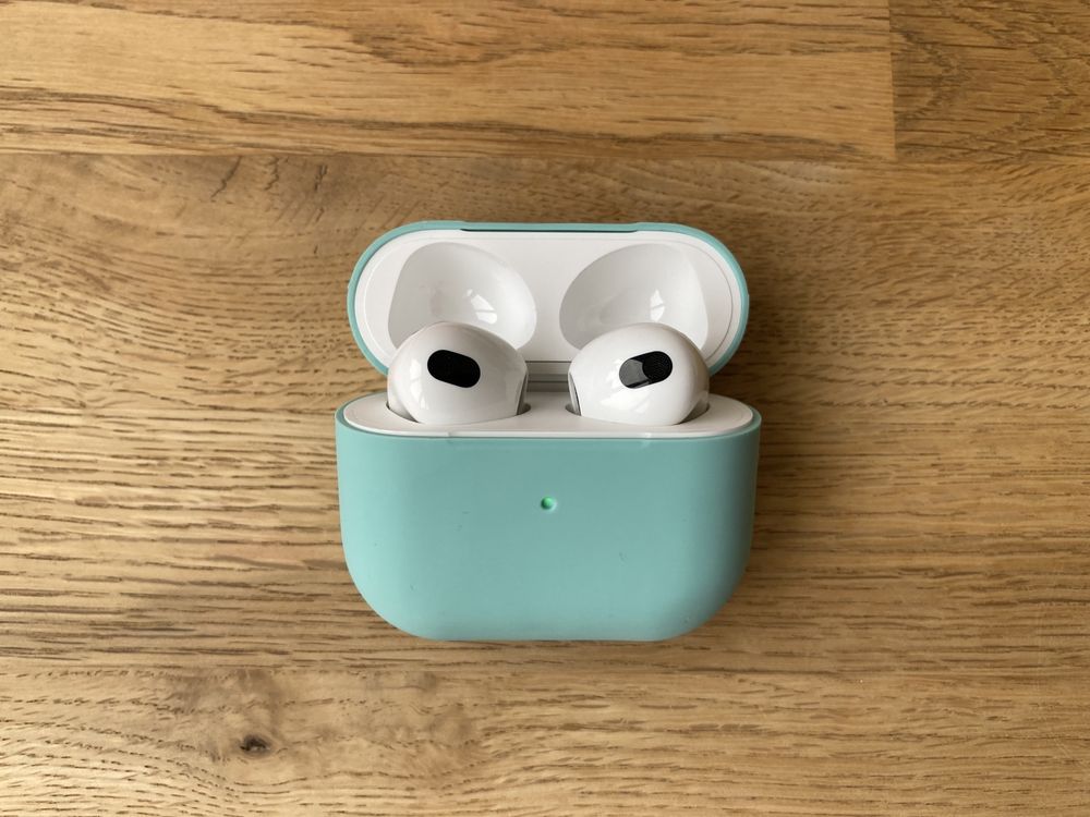 Силіконовий чохол для навушників Apple AirPods 3 Silicone Case чехол