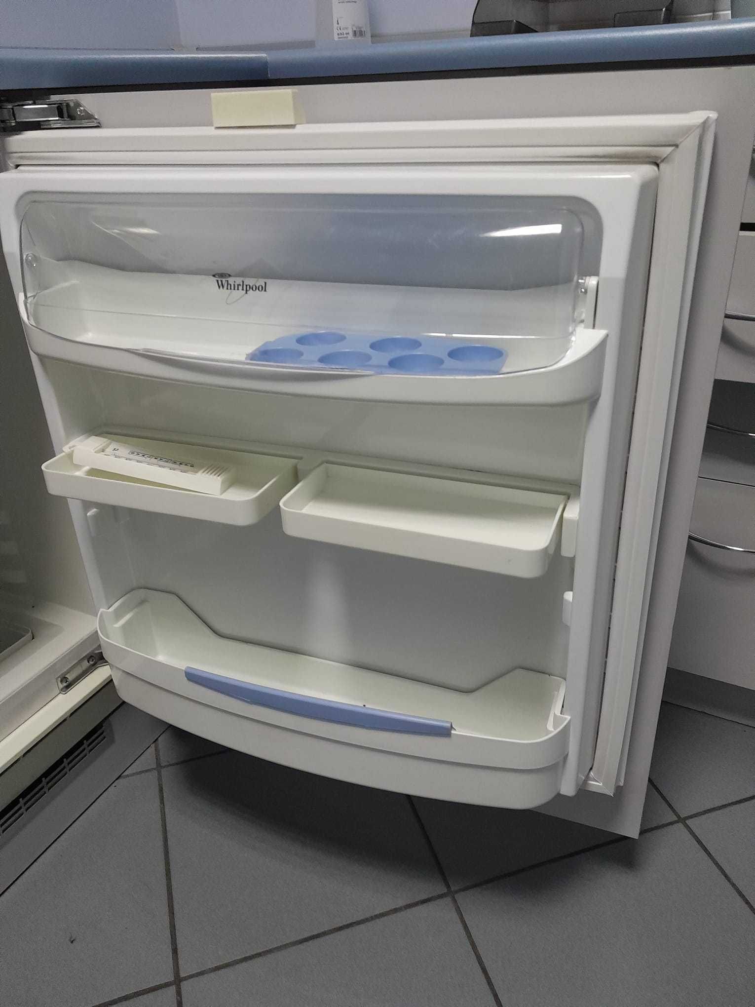 Biurko narożne z lodówką gabinet szafki szuflady