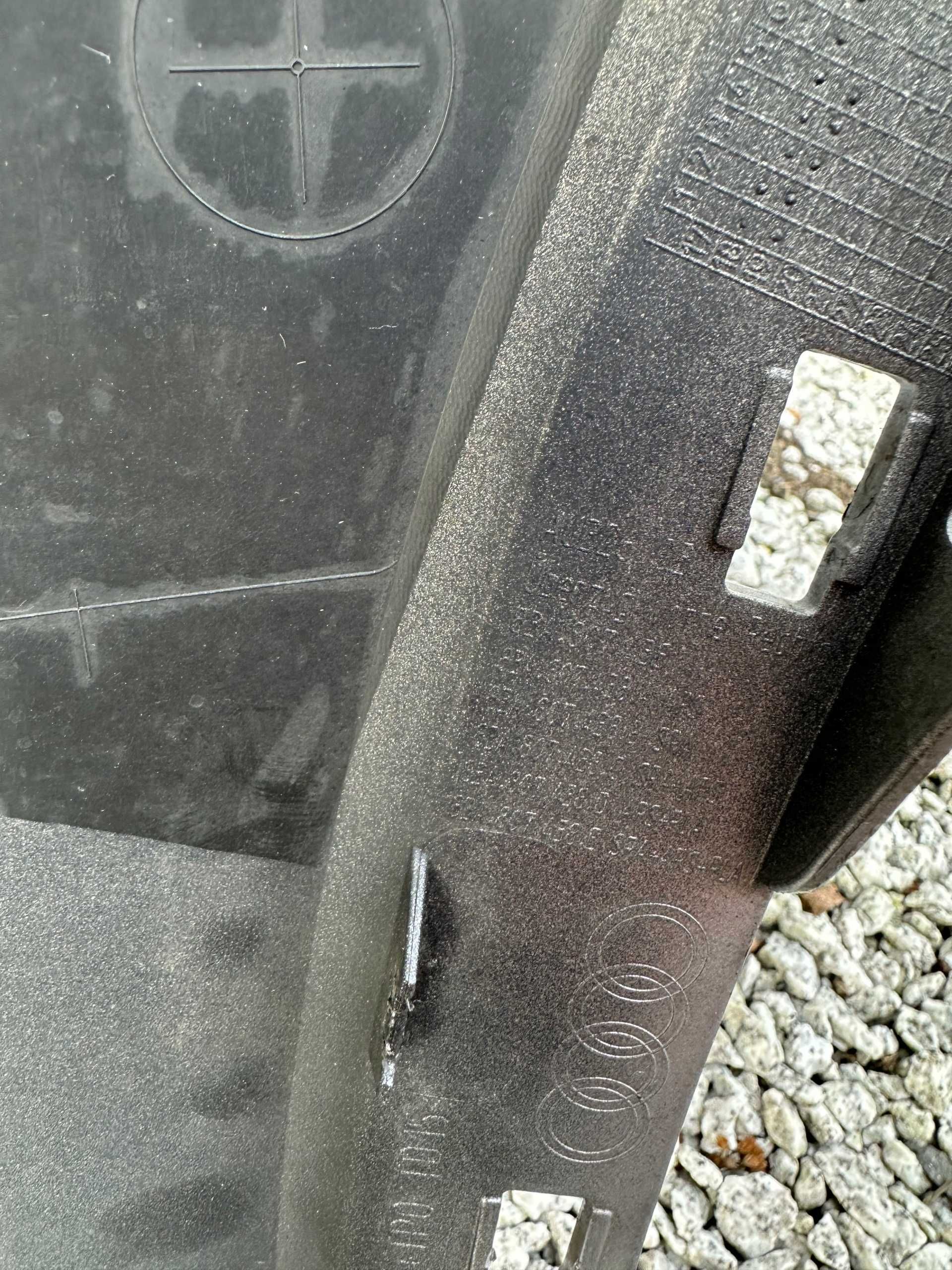 Zderzak przód narożnik prawy Audi Q3 II 83A 20180-+ parktronik