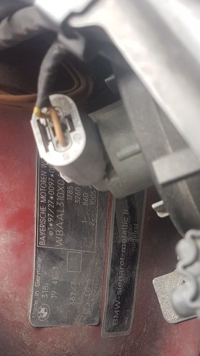 Maska błotnik zderzak lampa drzwi BMW E46 sienarot metallic