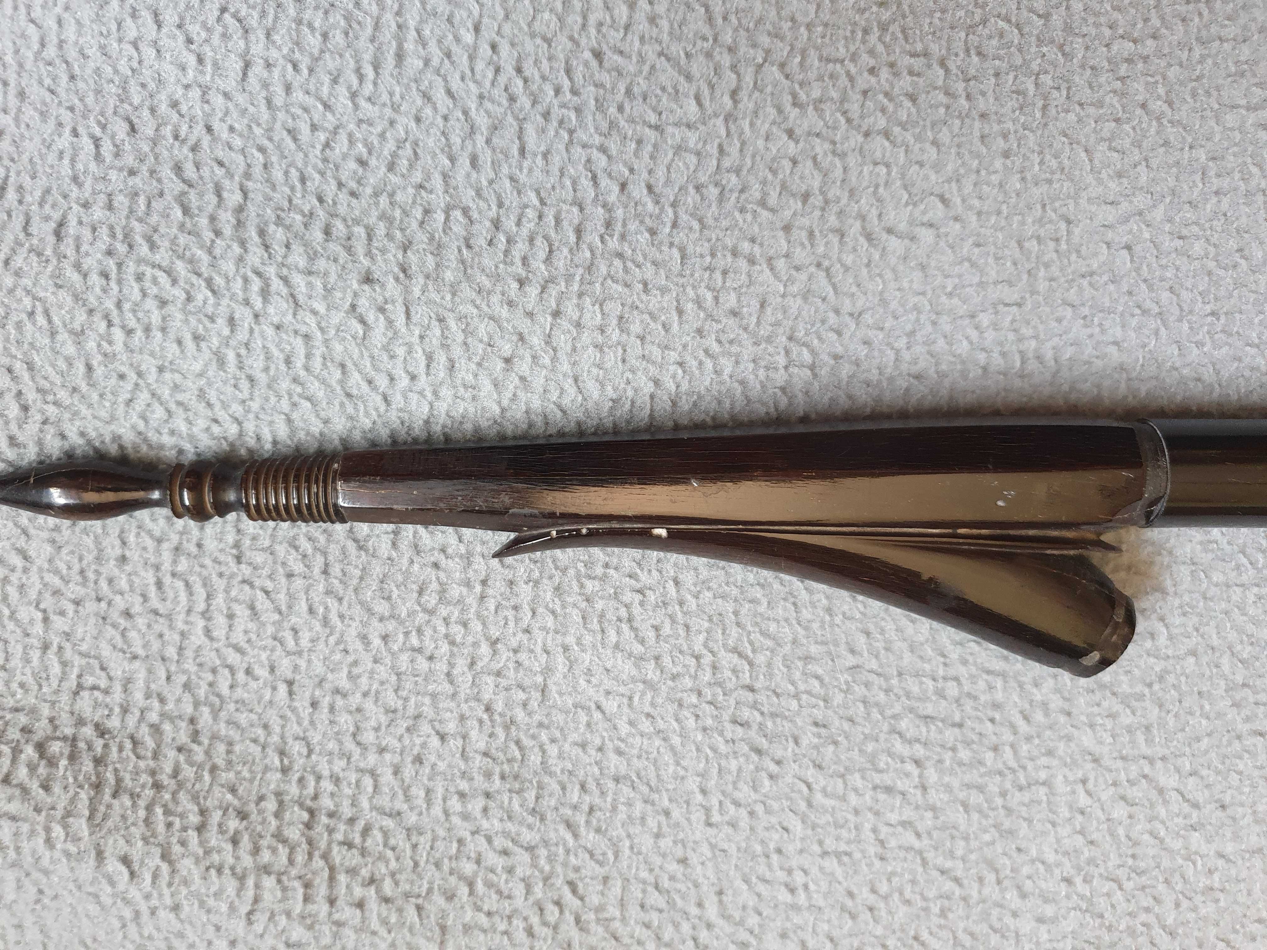 Cachimbo muito antigo em laca e madrepérola