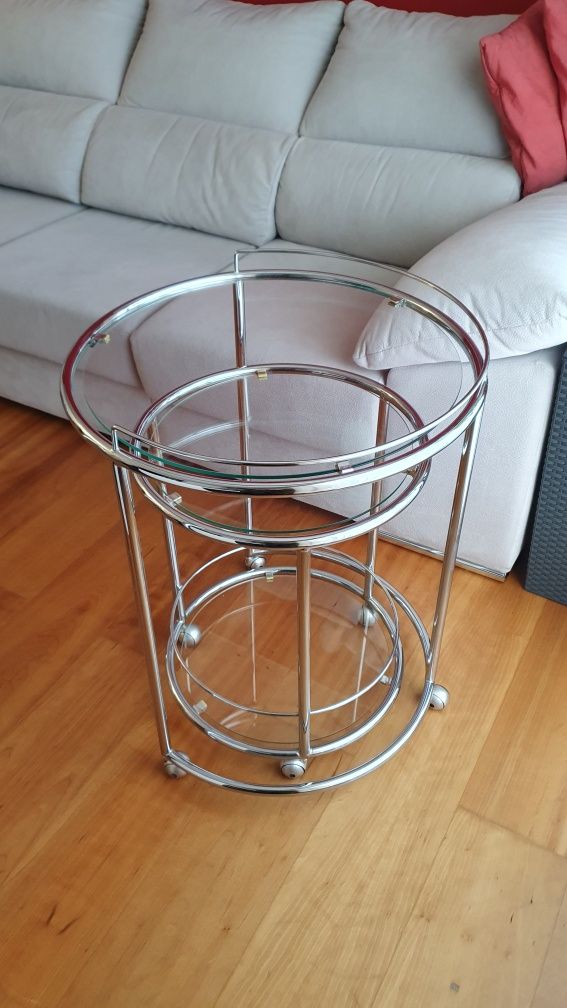 Conjunto 2 mesas de apoio em vidro e inox