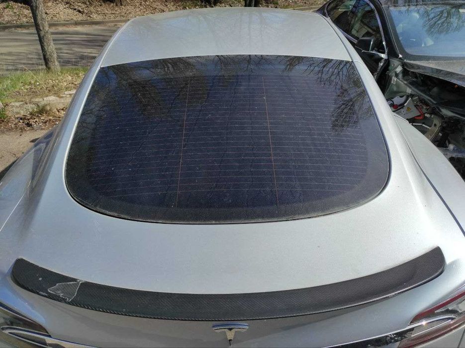 Кришка багажника в зборі Tesla Model S (12-21)