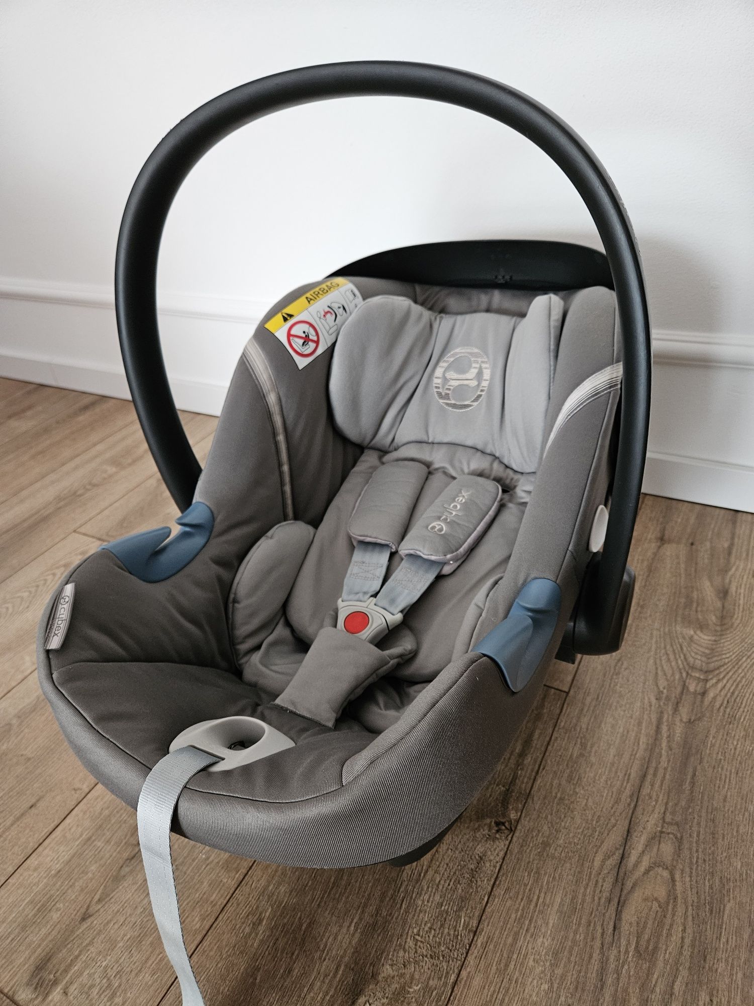 Cybex Aton M + baza ISOFIX