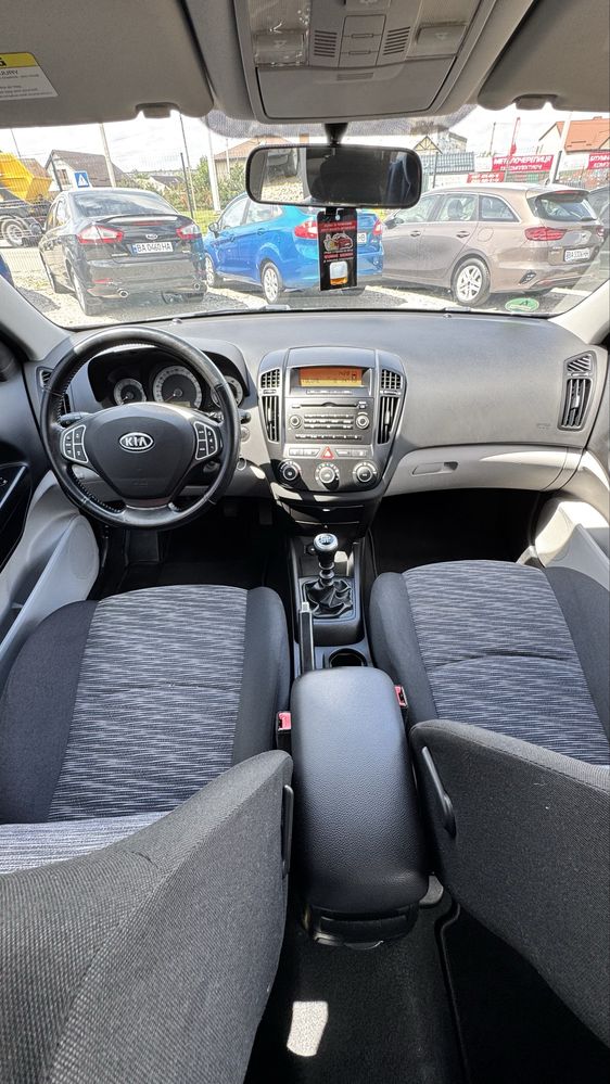 Киа Сиид Kia Ceed 2008 рік 1.4 бенз
