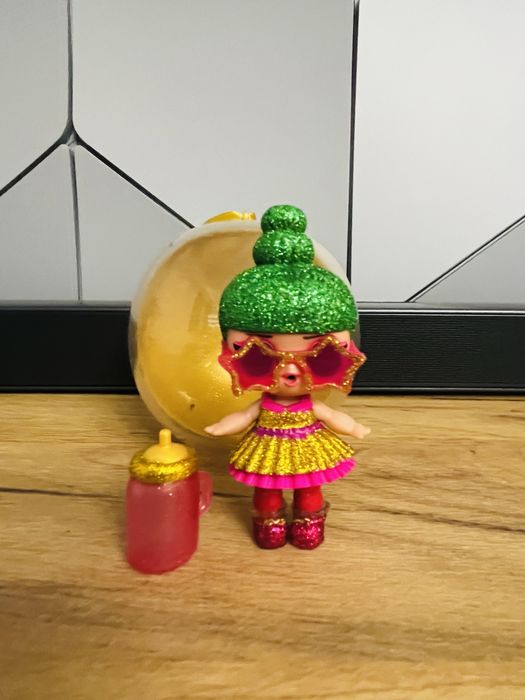 LOL Holiday Present Surprise Tinsel Limited Edition