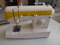 Máquina de Costura Singer