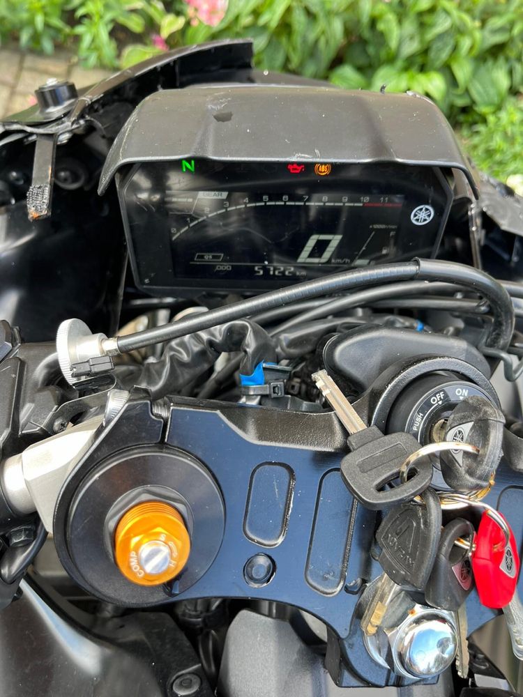 Yamaha R7. 2023 rok Akrapovic !