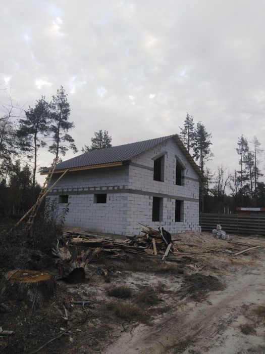 Фундамет, Укладка газоблоку,Покрівля,Фасадні роботи,Монтаж Паркану,