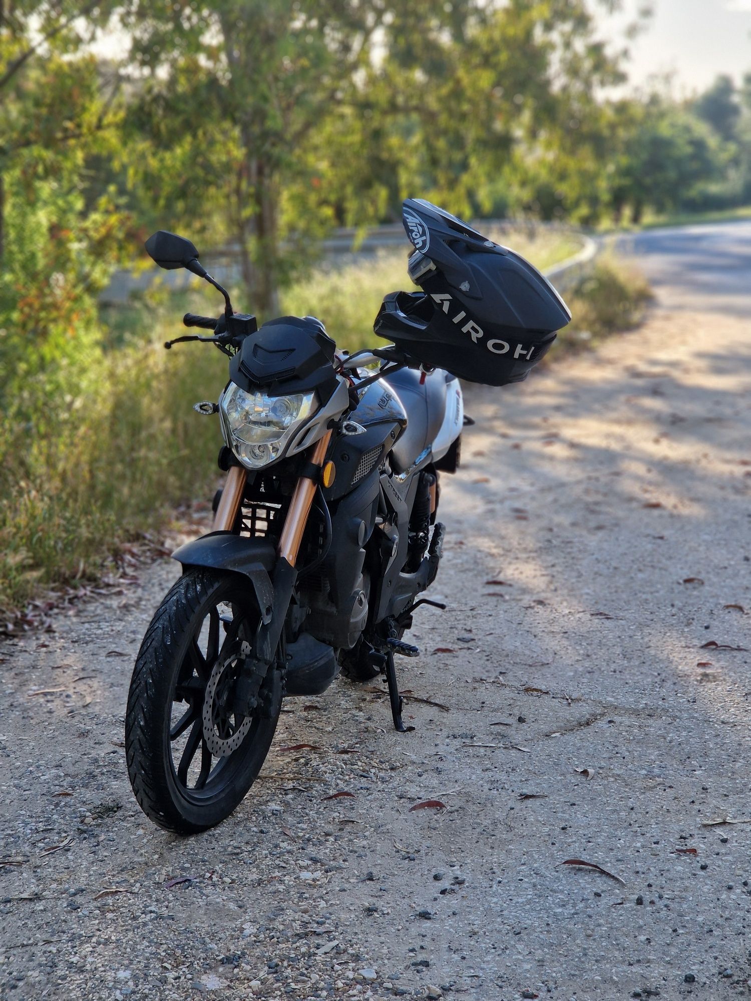 Um xtreet 125r 2021