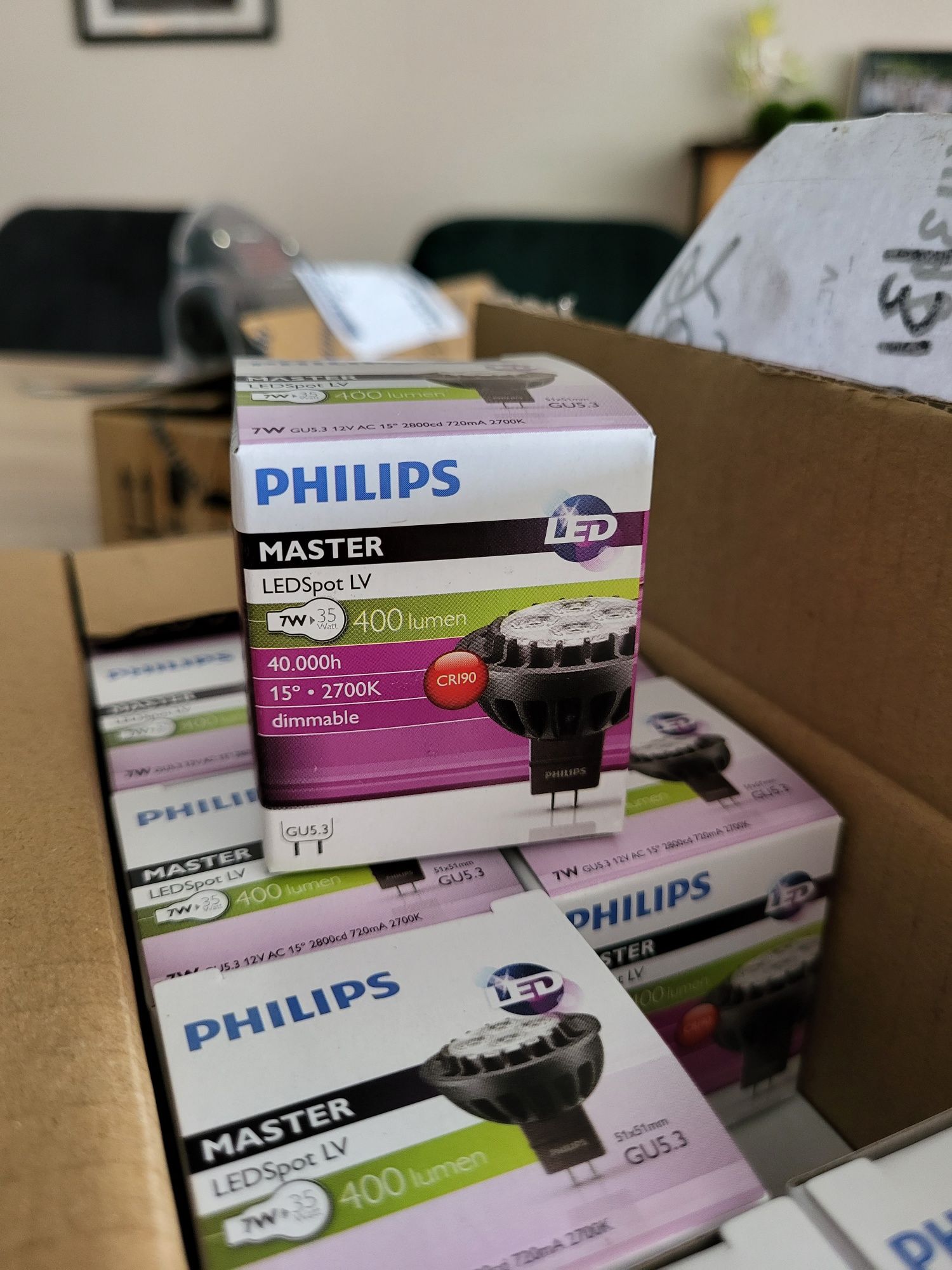 3x MAS LEDspotLV D 7-35W 940 MR16 24D Philips