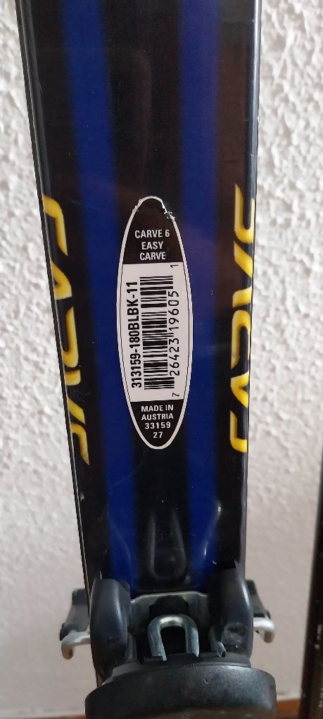 Ski completos usados com dois batons
