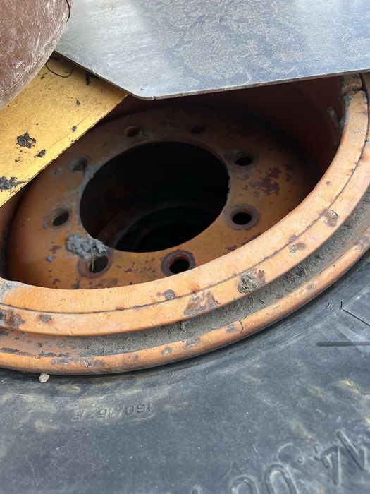 Opony 14.00r20 18,4r38 13,6r28