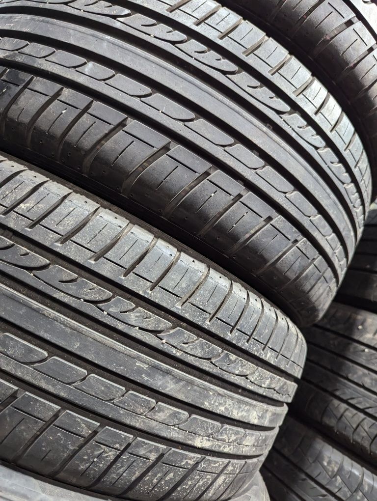 225/45R17 Dunlop