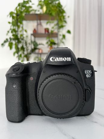 Canon EOS 6D pełna klatka.