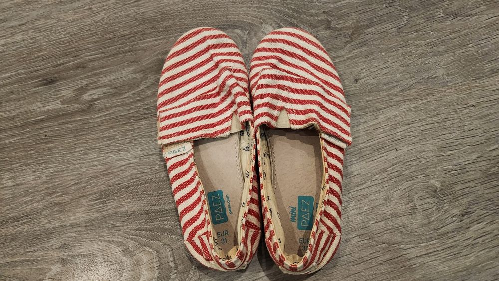 Alpercatas para criança. Marca PAEZ