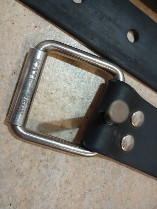 Пояс с грузами для подводной охоты или дайвинга