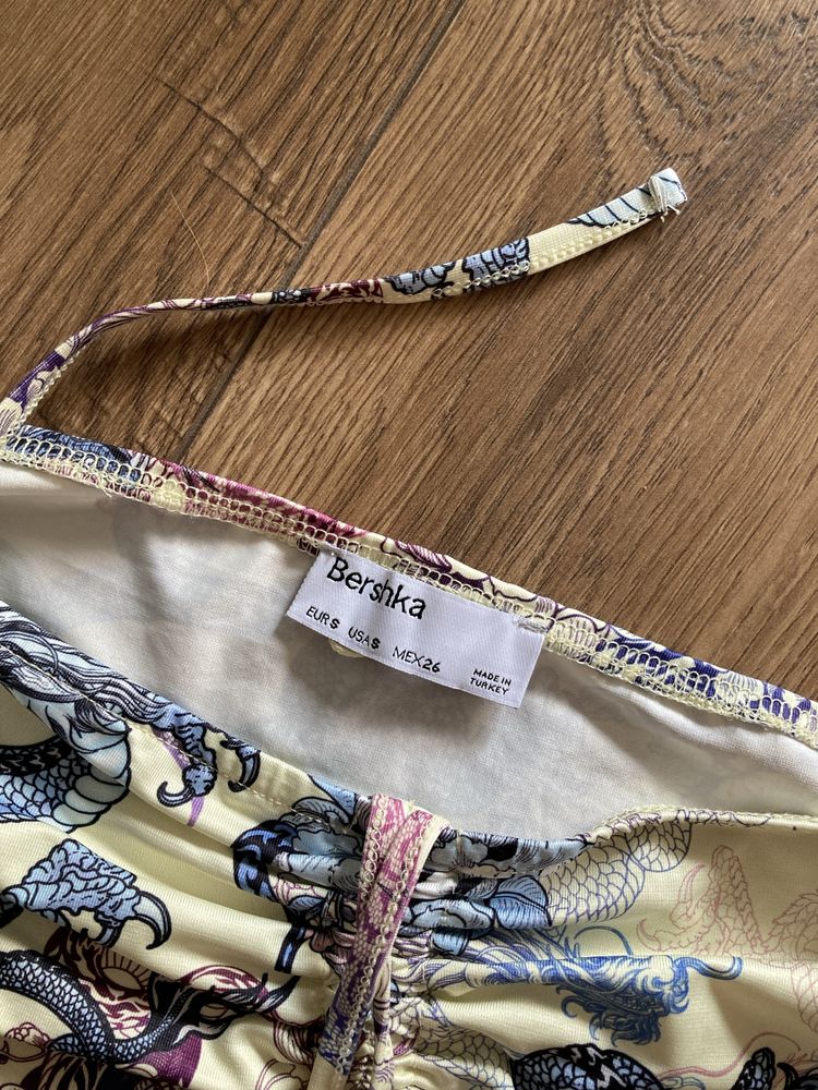 Spódnica mini z wiązaniem Bershka