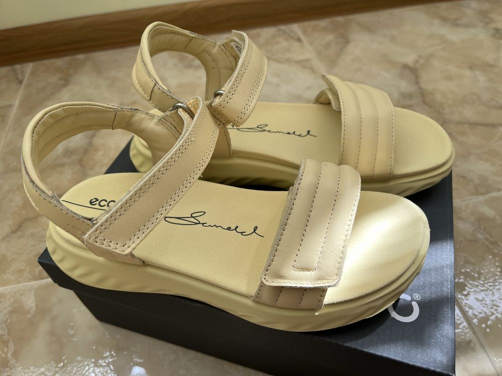 Ecco SP1 LITE sandal 35 р босоножки сандалии босоніжки