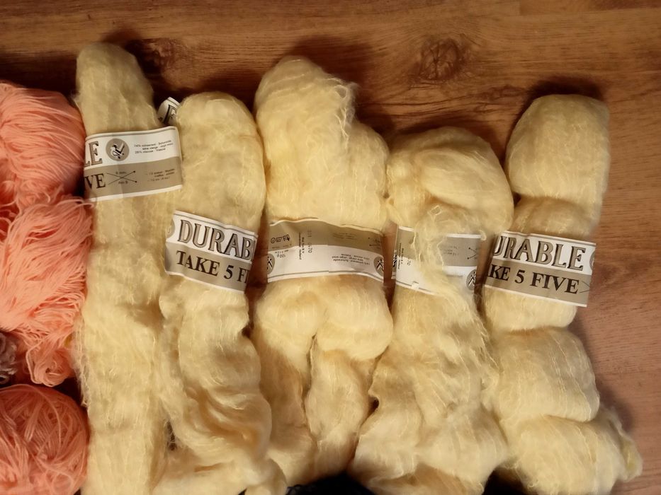 Włóczka 70 motków- 7 kg