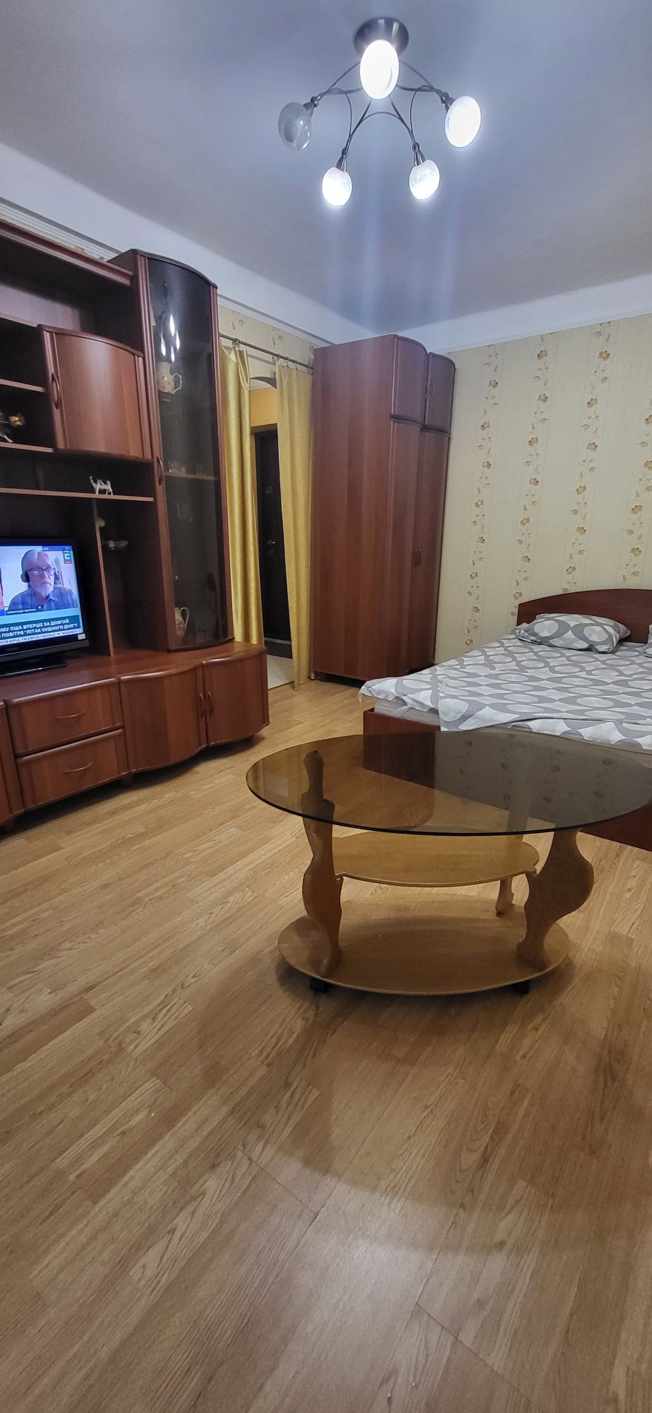 Сдам квартиру ул.Р.Ратушного 14  НАВС.  ЧЕРНЯХОВСКОГО