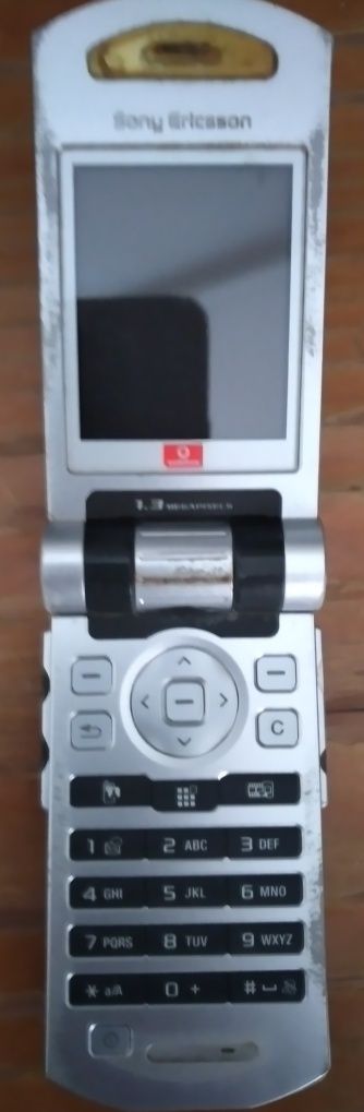 Telemóvel Sony Ericsson V800