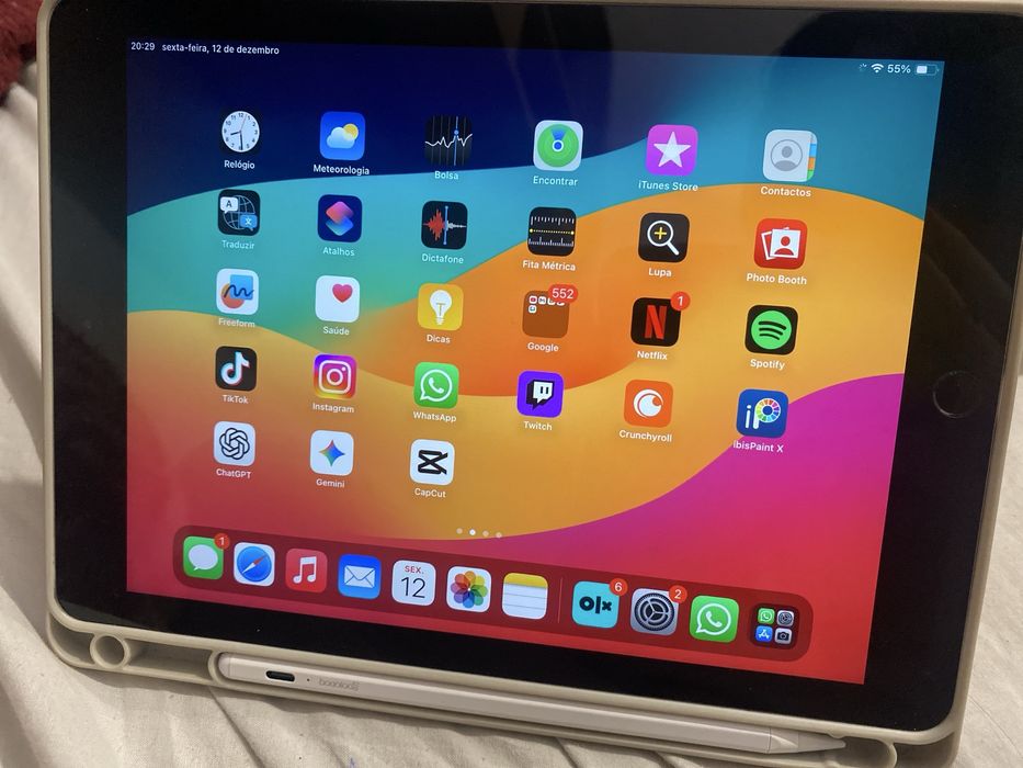 Ipad 6th Geração Oferta de Caneta, Luva, Capa, Auricular e Caixa