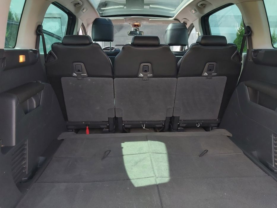 Peugeot 5008 2.0 HDI, 150 Km, 2011r.
