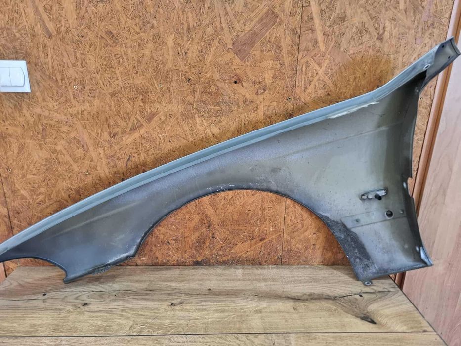 BMW e39 błotnik prawy przód schiefergruen org lakier zdrowy
