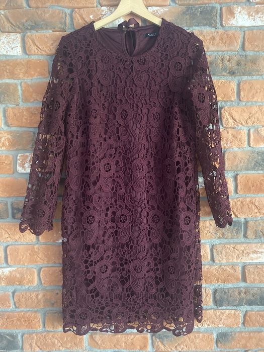 Sukienka koronkowa Mohito