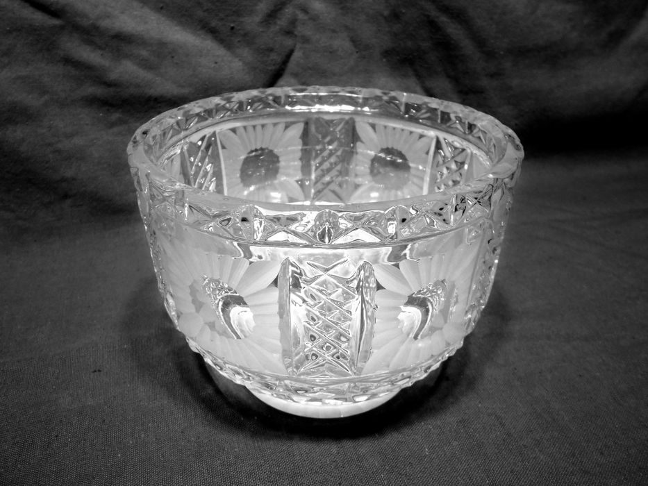 Ваза для конфет хрустальная и др.