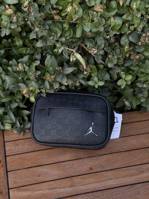 Сумка Jordan Monogram через плечо черная барсетка Джордан 23 монограм