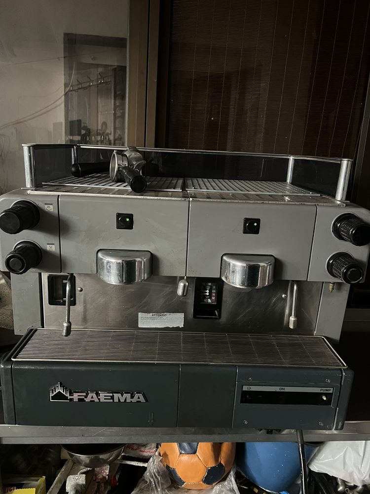 Máquina café Faema