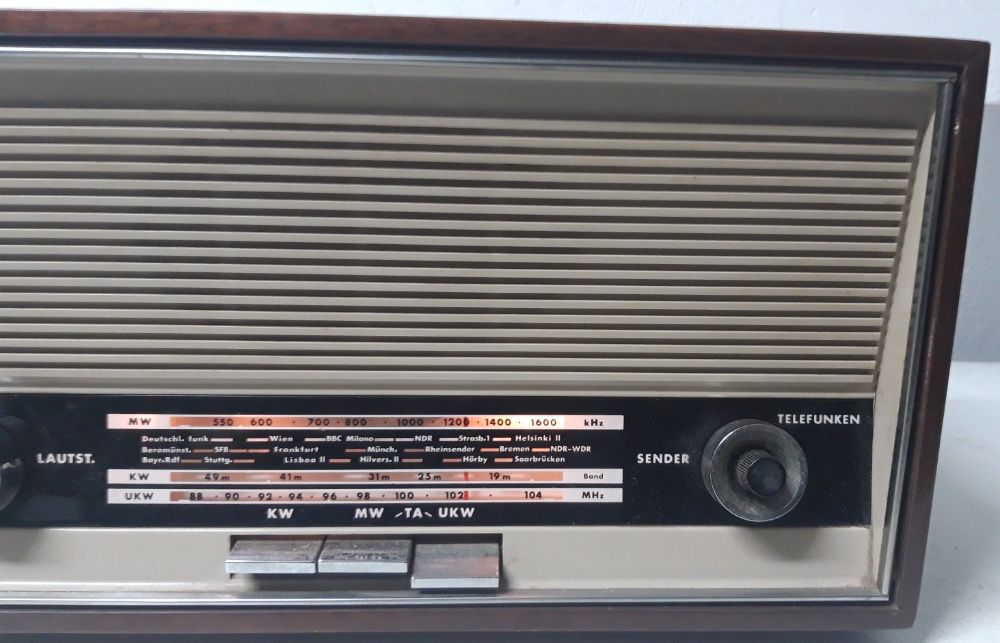 Telefunken Jubilate 1651 Ke Rádio a válvulas