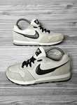 Sneakersy damskie Nike MD Runner sportowe biegowe lekkie zamszowe 40
