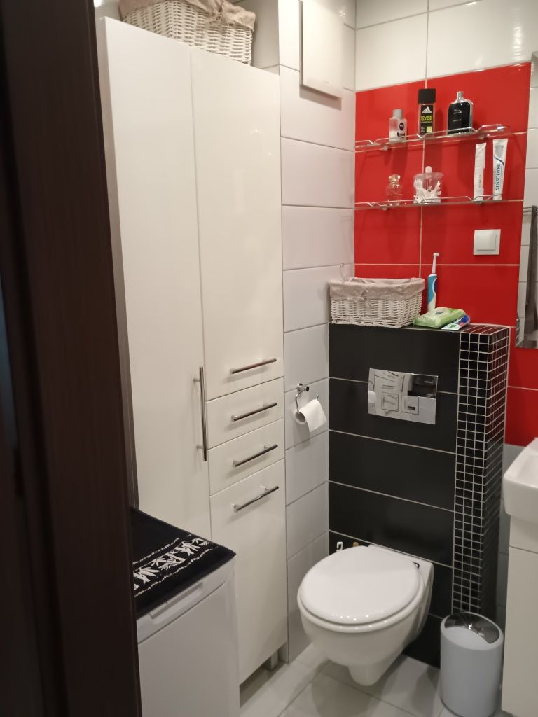 Sprzedam szafkę łazienkową