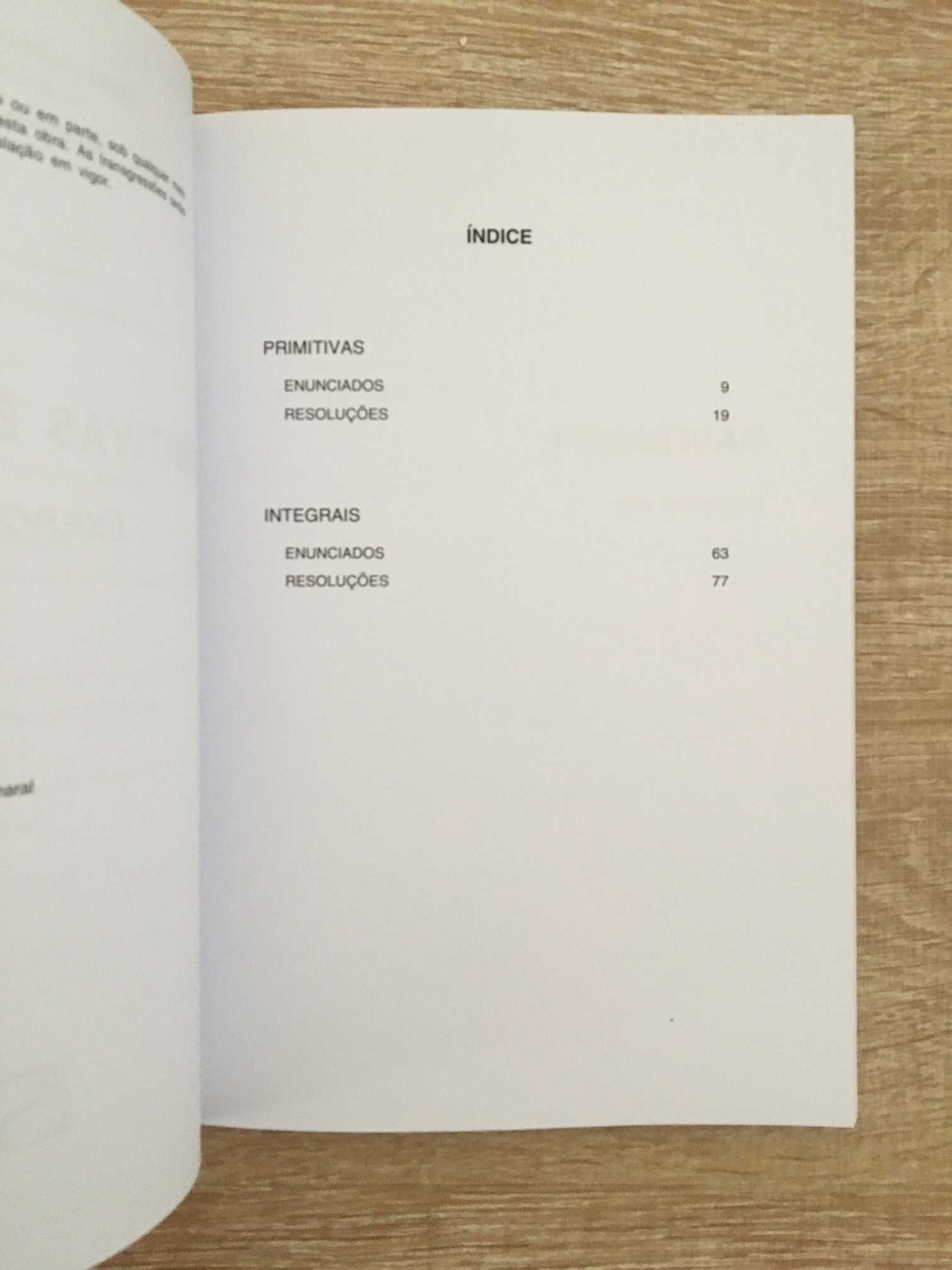 Primitivas e Integrais - Exercícios