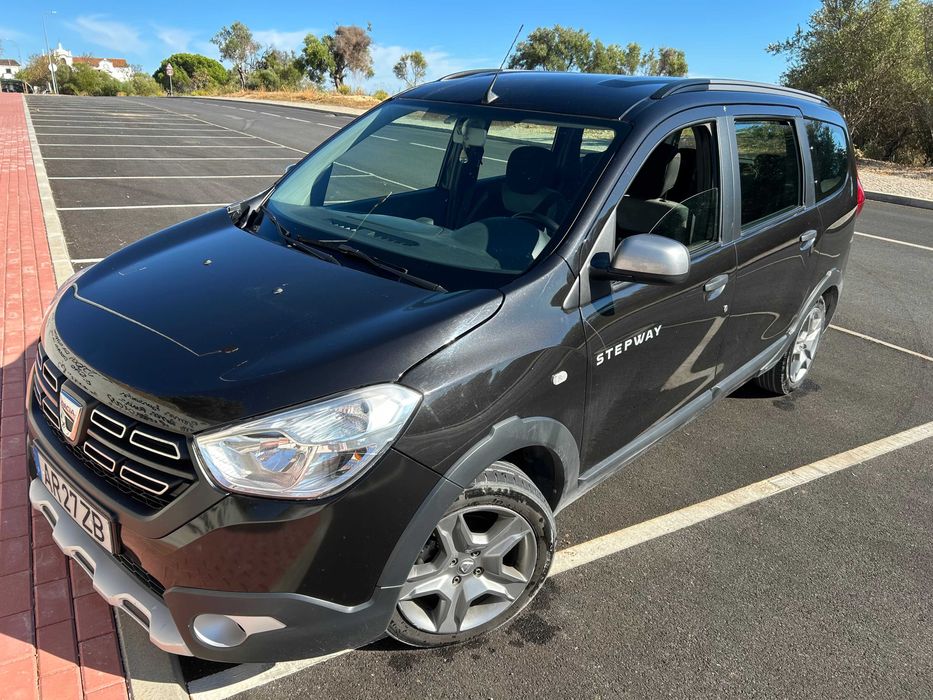 Dacia Lodgy 1.5 Blue dCi Stepway 7L