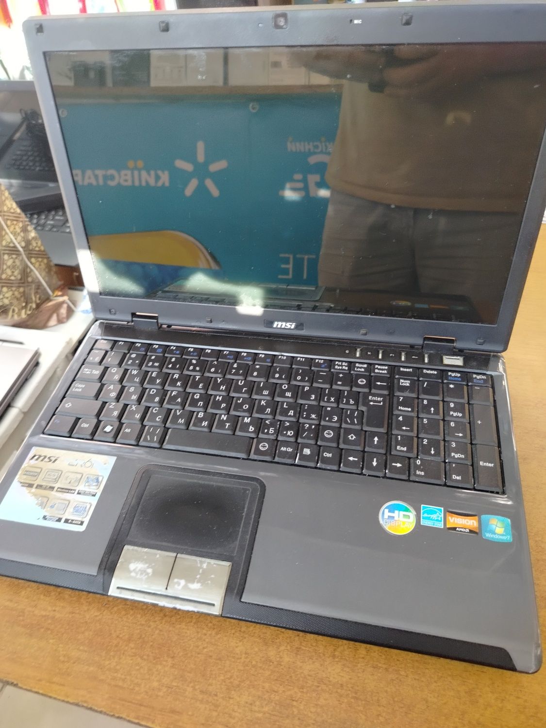 Продам ноутбук під відновлення