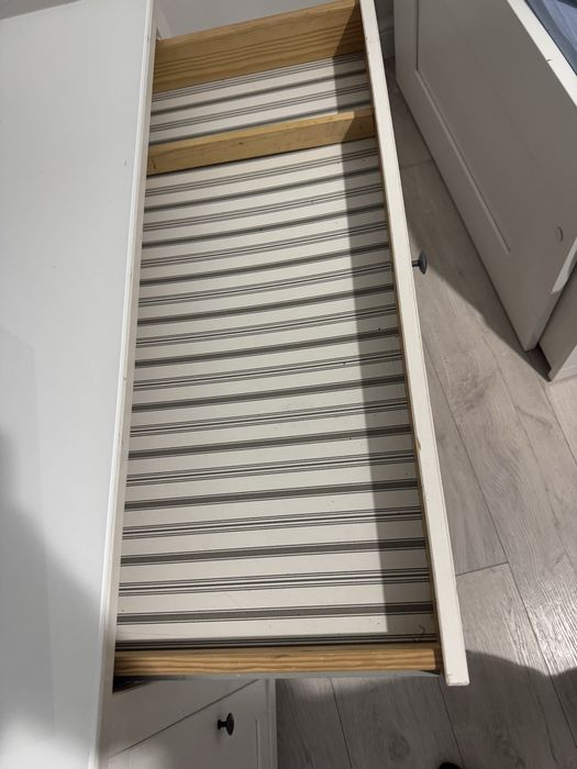 Biurko drewnisne Ikea Hemnes