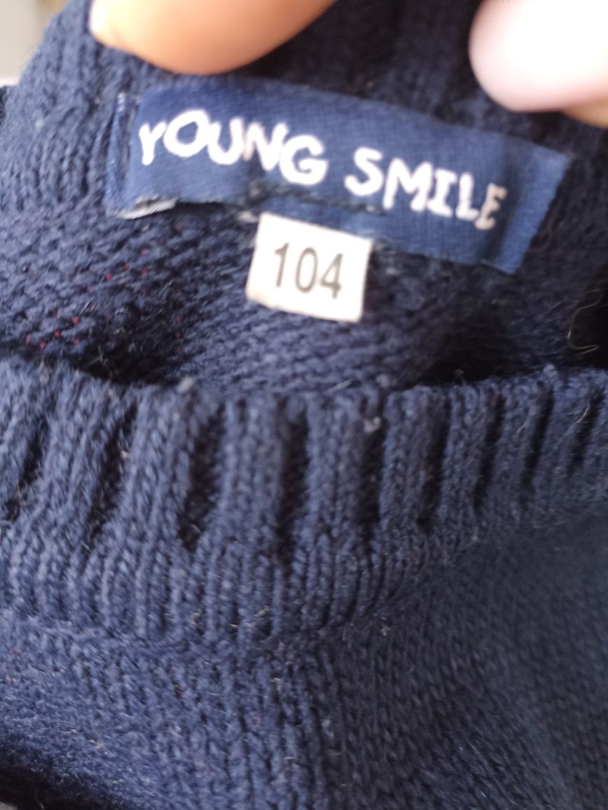 Sweterek Young Smile roz.104
